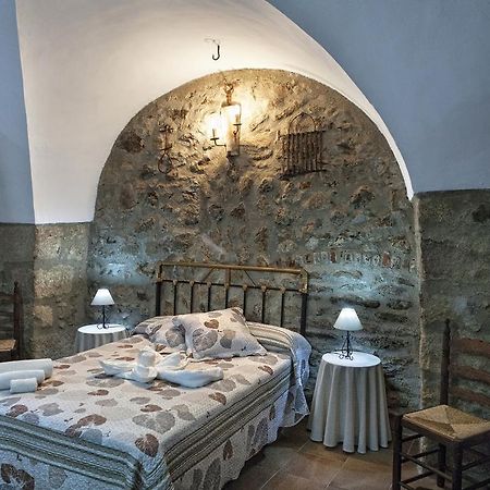 Apartamentos Rurales La Casa De Luis Санта-Крус-де-ла-Сьерра Номер фото