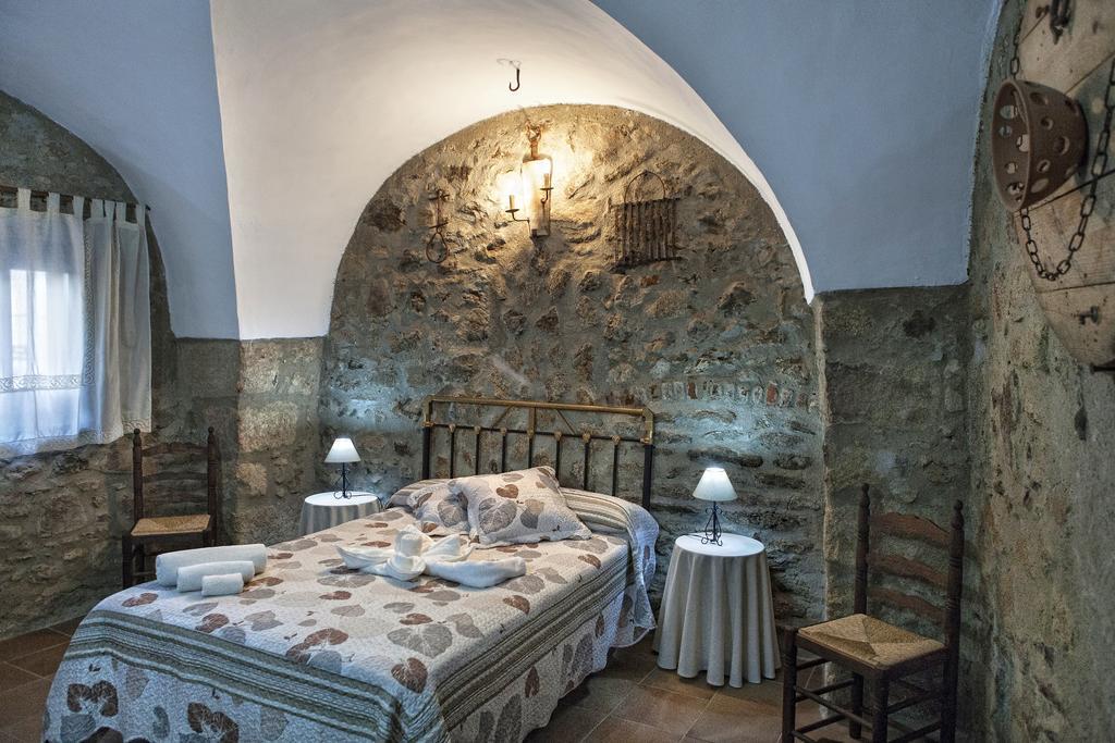 Apartamentos Rurales La Casa De Luis Санта-Крус-де-ла-Сьерра Номер фото