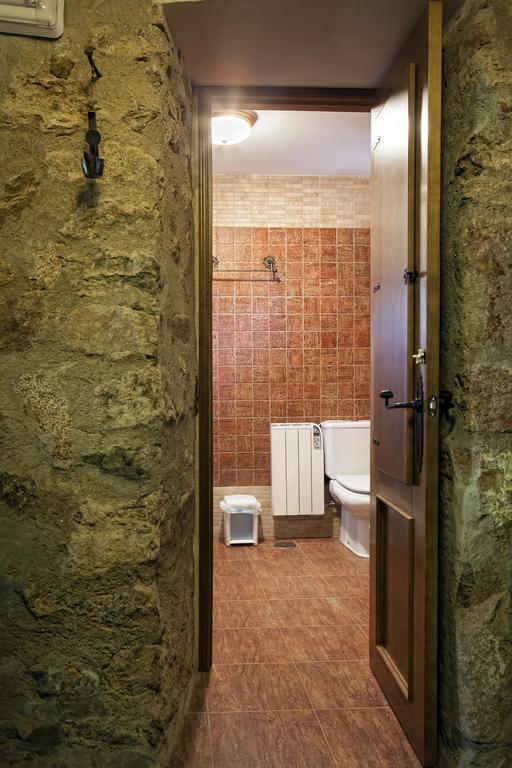 Apartamentos Rurales La Casa De Luis Санта-Крус-де-ла-Сьерра Номер фото