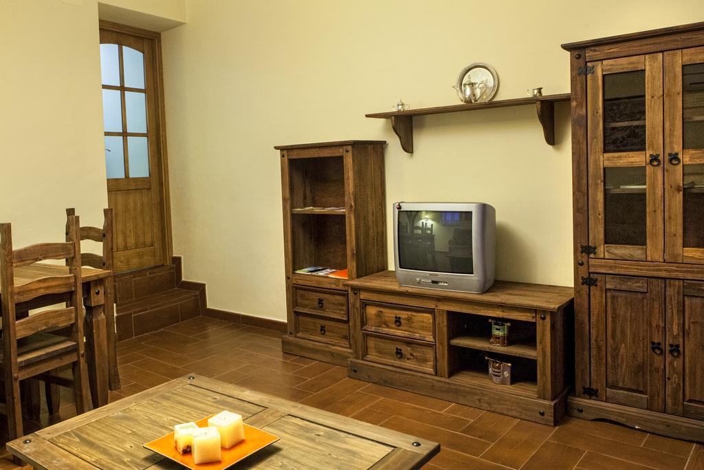 Apartamentos Rurales La Casa De Luis Санта-Крус-де-ла-Сьерра Экстерьер фото