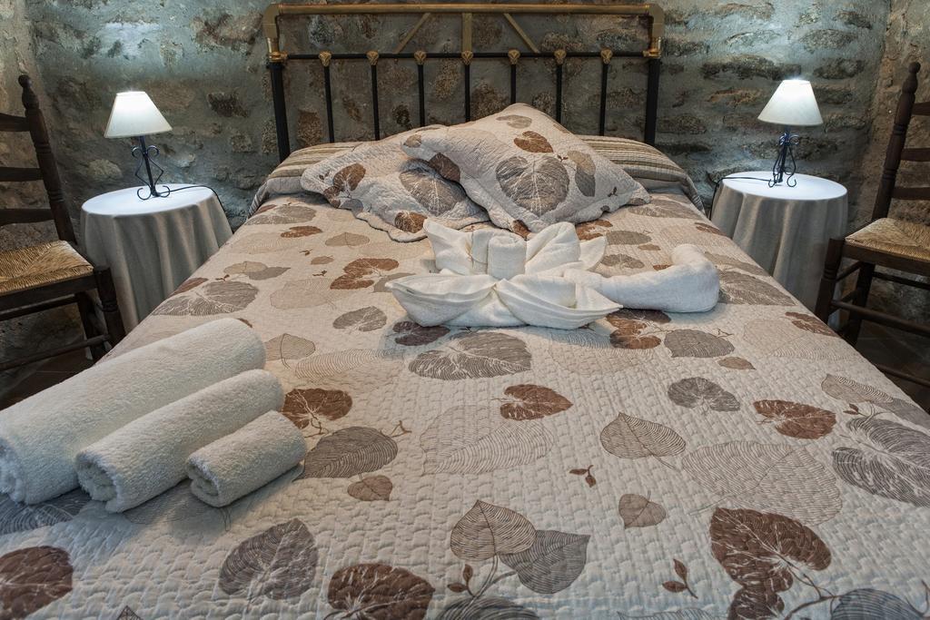 Apartamentos Rurales La Casa De Luis Санта-Крус-де-ла-Сьерра Номер фото