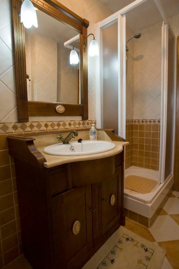 Apartamentos Rurales La Casa De Luis Санта-Крус-де-ла-Сьерра Экстерьер фото